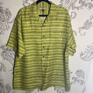 Tommy Bahama Cuban Shirt Mens L
Silk‎ Stripe Green Hawaiian Logo